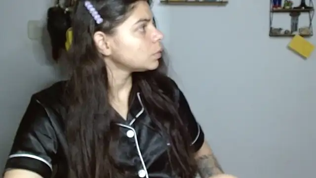 Nikkykora15 online show from February 6, 2025, 12:22 am