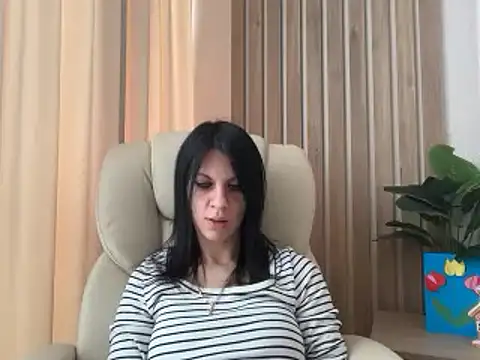 InjaAtHome online show from April 17, 2026, 5:32 am