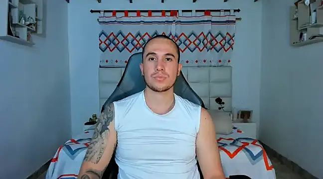 juan  jimenez online show from March 17, 2025, 11:32 pm