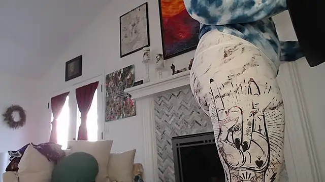 AuroraWillows online show from March 1, 2025, 7:15 pm