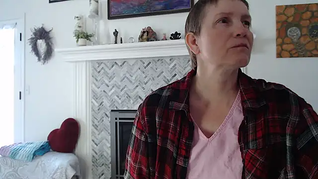 AuroraWillows online show from March 19, 2026, 3:38 pm