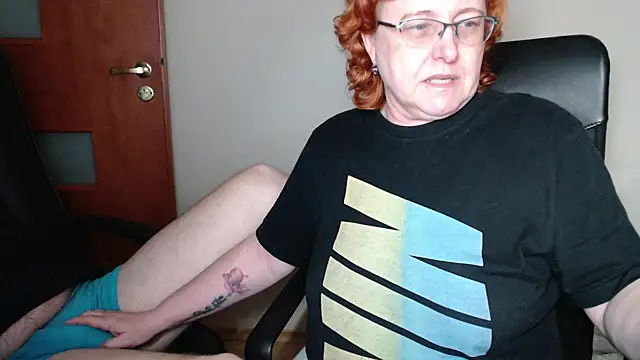 JoannaAndNeighbour online show from January 19, 2025, 8:09 pm