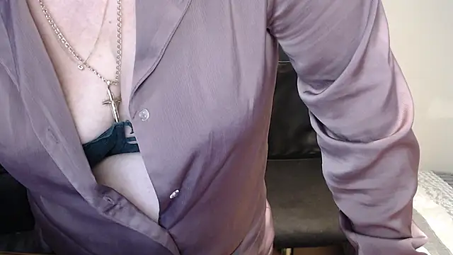 JoannaAndNeighbour online show from March 9, 2025, 4:11 pm