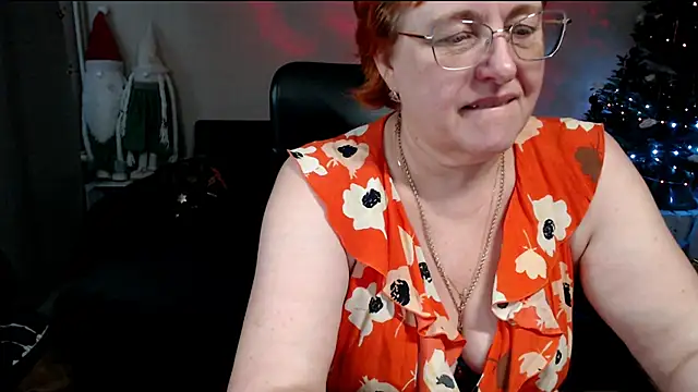 JoannaAndNeighbour online show from December 23, 2025, 9:18 am