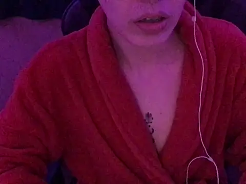 YumieCp online show from March 10, 2025, 10:04 am