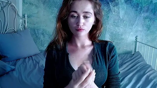 millllina online show from September 11, 2025, 2:28 pm