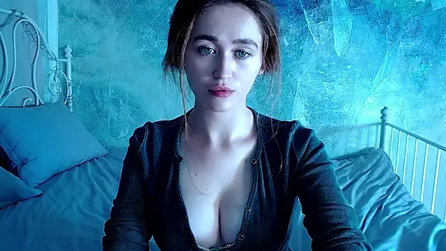 millllina online show from September 23, 2025, 2:09 pm