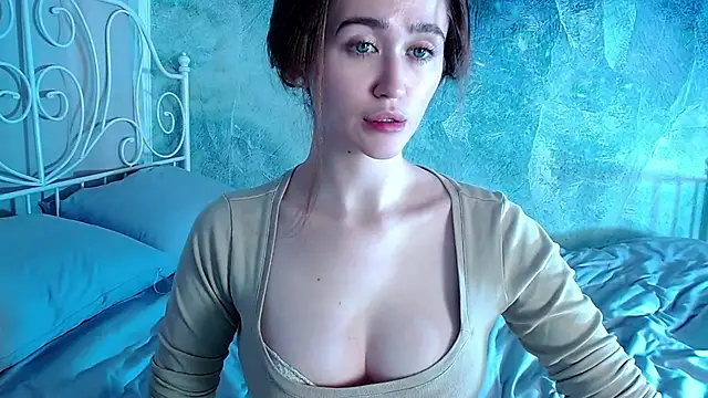 millllina online show from December 5, 2025, 12:47 pm