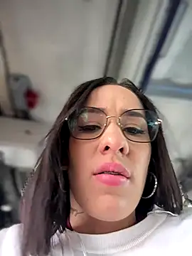   IRIS   online show from September 19, 2025, 2:18 pm