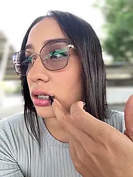   IRIS   online show from October 4, 2025, 8:18 pm