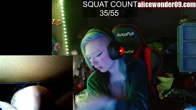 alicewonder09 online show from February 19, 2025, 5:38 am