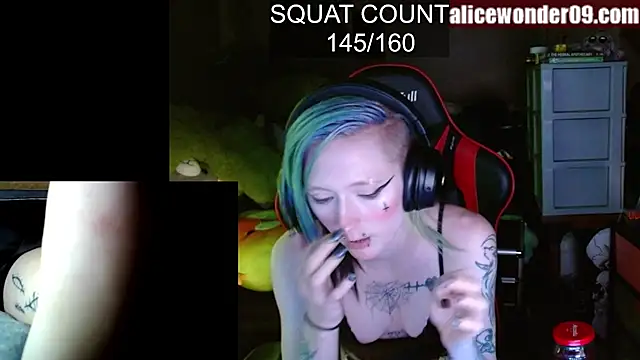 alicewonder09 online show from March 3, 2025, 3:52 am