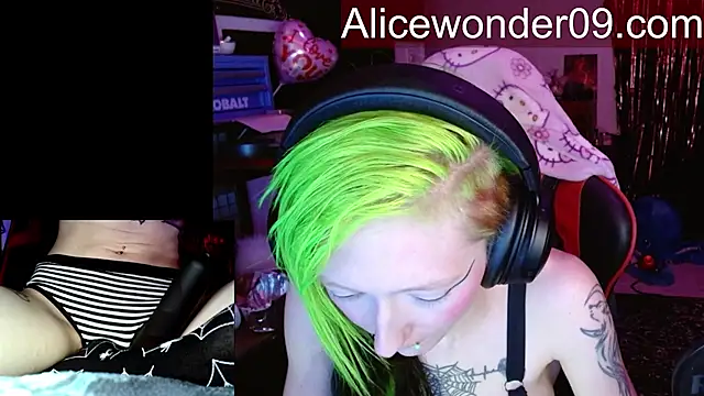 alicewonder09 online show from March 10, 2026, 4:17 am