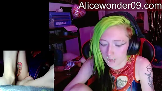 alicewonder09 online show from March 11, 2026, 3:34 am