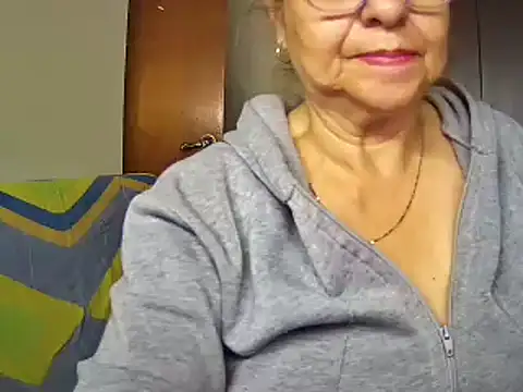 nicoltatiana  online show from January 15, 2025, 5:08 am