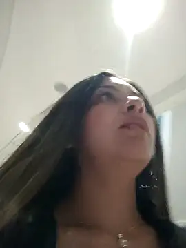 alana 69 online show from November 12, 2025, 9:36 pm