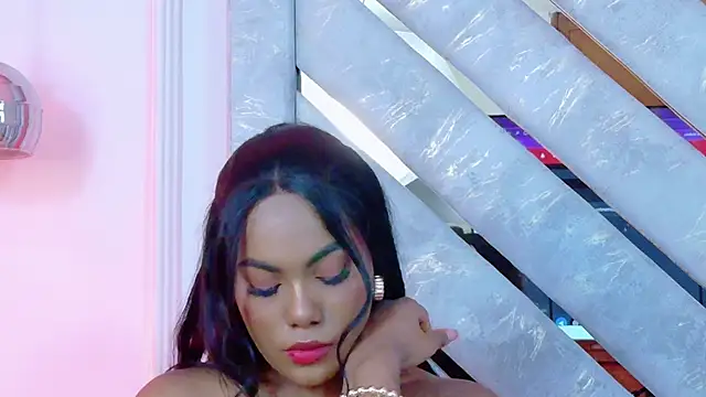 Sara Boom online show from December 3, 2025, 2:48 pm