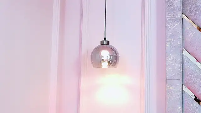 Sara Boom online show from March 13, 2026, 8:04 pm