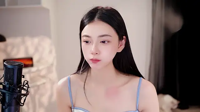 Ocean--Lili online show from June 8, 2026, 2:17 pm