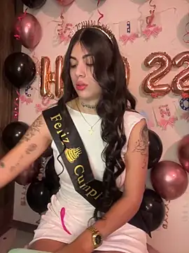 Sarasanders 4 online show from March 16, 2025, 3:47 am