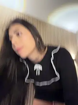 Sarasanders 4 online show from March 28, 2026, 4:23 am