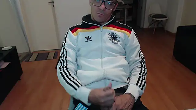 Snapshot of guachin_hunk chatting on May 10, 2026, 6:46 pm guachin hunk online show from May 10, 2026, 6:46 pm