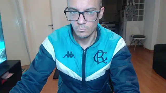 Snapshot of guachin_hunk chatting on May 31, 2026, 11:28 pm guachin hunk online show from May 31, 2026, 11:28 pm