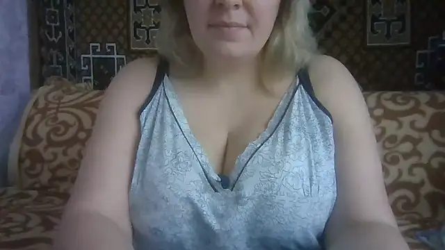 Diana Britt online show from December 18, 2025, 9:59 am