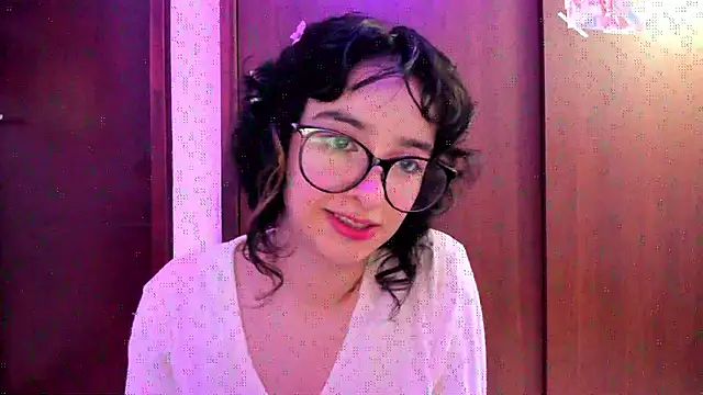  Lunnaa  online show from September 26, 2025, 10:36 pm