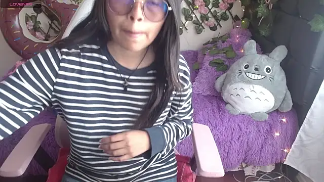 MidoriQuiinn online show from January 17, 2025, 5:41 pm