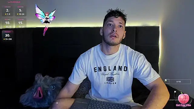 alejandro  2 online show from October 9, 2025, 2:37 pm