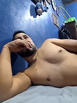 Eumanzor online show from March 24, 2026, 1:43 am