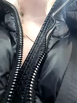 Snapshot of Arina_smiles chatting on February 9, 2025, 4:07 pm Arina smiles online show from February 9, 2025, 4:07 pm