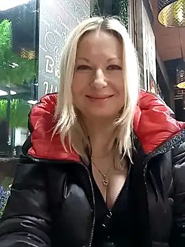 Snapshot of Arina_smiles chatting on February 15, 2025, 8:01 pm Arina smiles online show from February 15, 2025, 8:01 pm