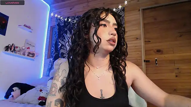 valenor  online show from January 24, 2025, 3:11 am