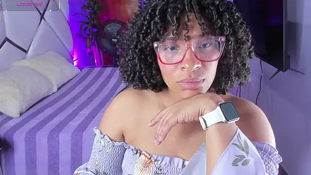 DannaBerry online show from September 11, 2025, 2:28 pm