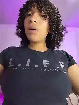 DannaBerry online show from October 31, 2025, 3:57 pm