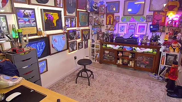 Snapshot of Briefs_bud chatting on November 23, 2025, 7:35 pm Briefs bud online show from November 23, 2025, 7:35 pm