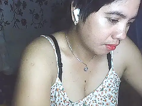 Snapshot of lovely_samxxx24 chatting on December 8, 2024, 2:49 am lovely samxxx24 online show from December 8, 2024, 2:49 am