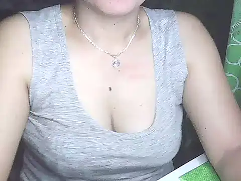 Snapshot of lovely_samxxx24 chatting on January 19, 2025, 10:28 pm lovely samxxx24 online show from January 19, 2025, 10:28 pm