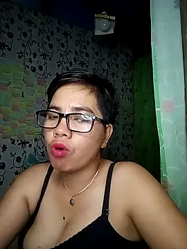 Snapshot of lovely_samxxx24 chatting on February 16, 2025, 3:15 am lovely samxxx24 online show from February 16, 2025, 3:15 am