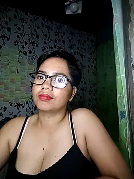 Snapshot of lovely_samxxx24 chatting on March 5, 2025, 11:49 pm lovely samxxx24 online show from March 5, 2025, 11:49 pm