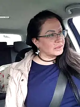 x  KHALEESI  x online show from March 17, 2025, 11:00 am