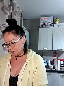 x  KHALEESI  x online show from October 15, 2025, 3:45 pm