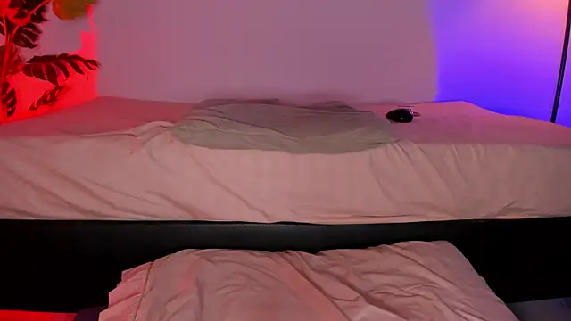 hot booty  online show from January 9, 2026, 11:17 pm