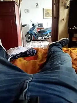 starplss online show from December 13, 2025, 9:09 pm