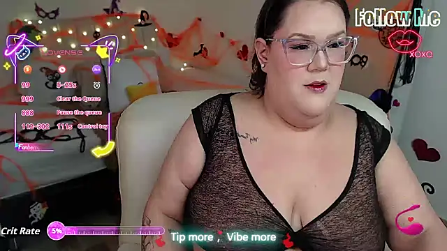 GiannaMorrys online show from October 24, 2025, 1:57 am