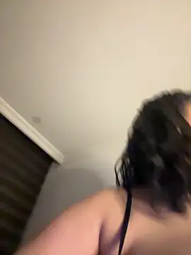 IamSashaLuv online show from February 17, 2025, 4:09 am