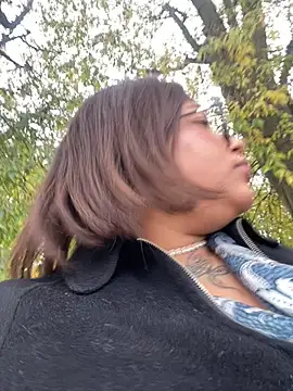 IamSashaLuv online show from November 14, 2025, 10:47 am