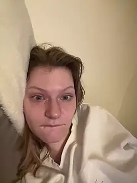 MaryHiggins online show from February 17, 2025, 9:52 pm